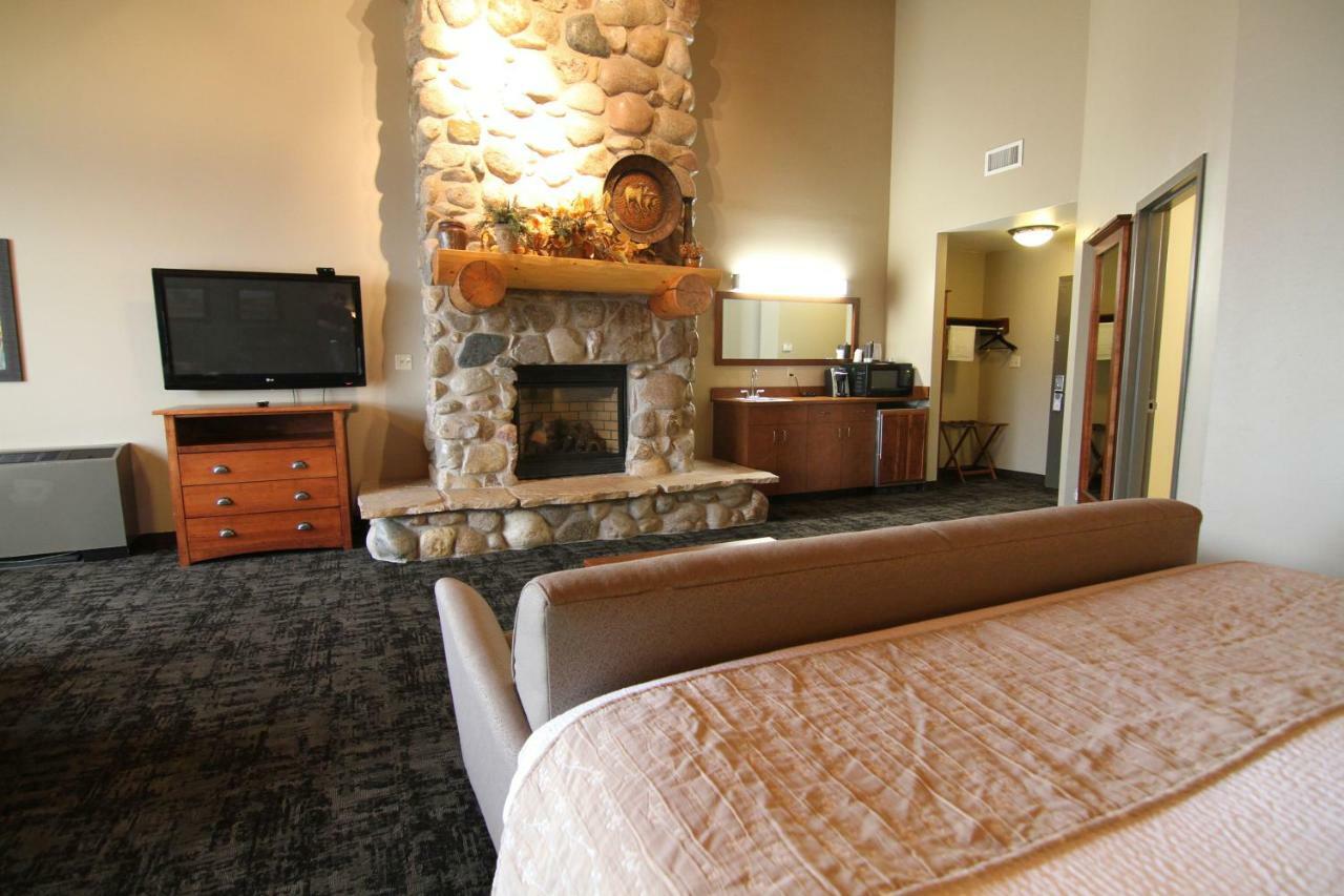 Casper C'Mon Inn Hotel & Suites Evansville المظهر الخارجي الصورة